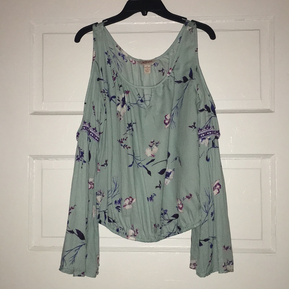 Off the Shoulder shirt